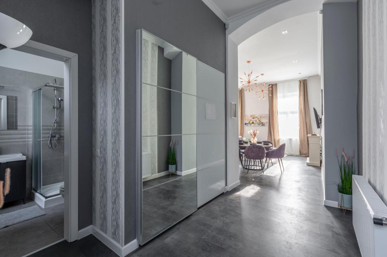 Glorious Central Apartment Next To The New York Cafe Budapest Exteriör bild